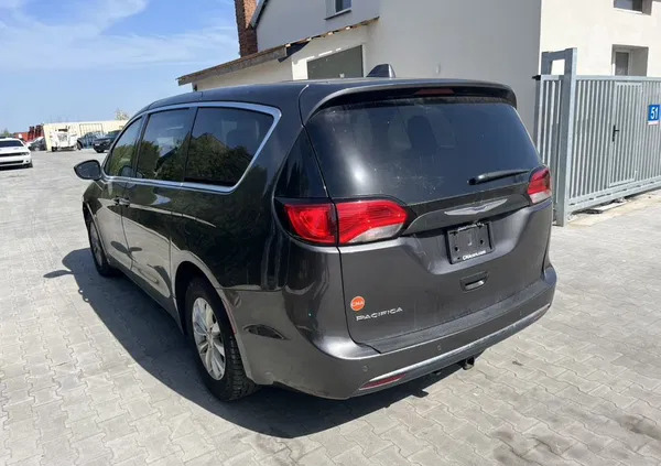 chrysler dolnośląskie Chrysler Pacifica cena 49900 przebieg: 139000, rok produkcji 2019 z Piwniczna-Zdrój